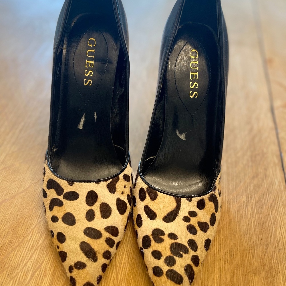 GUESS HIGH HEELS ANIMAL PRINT/ BLACK